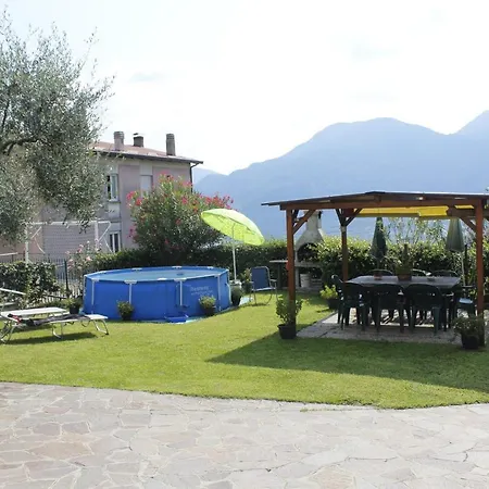 Apartament Casa Della Chicca Mandello del Lario