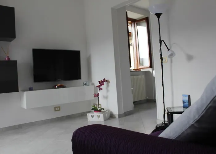 Casa Della Chicca * Mandello del Lario