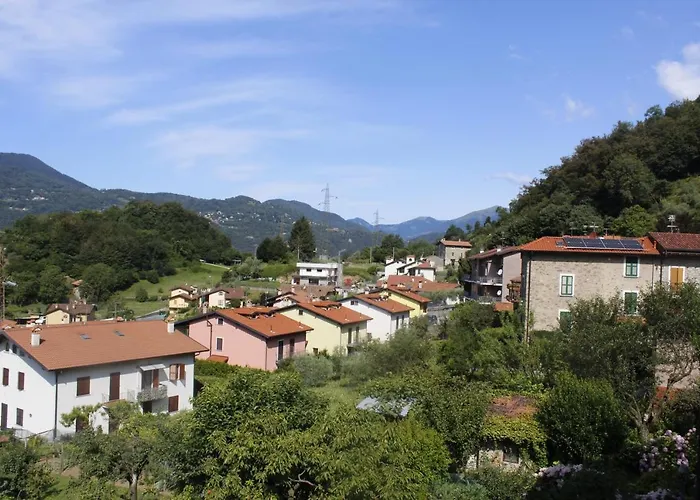 Casa Della Chicca * Mandello del Lario
